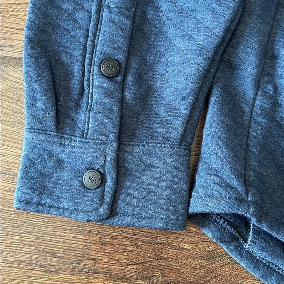 Men's Cloudveil Mountain Works Quilted Jacquard Knit Shirt Jacket | Cloudveil - Picture 7 of 7